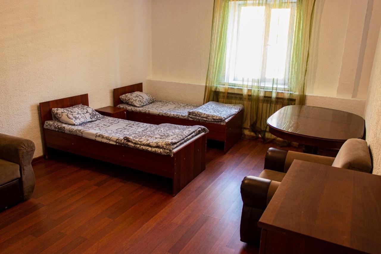 Nuri Hotel Стадион 卡拉甘达 外观 照片
