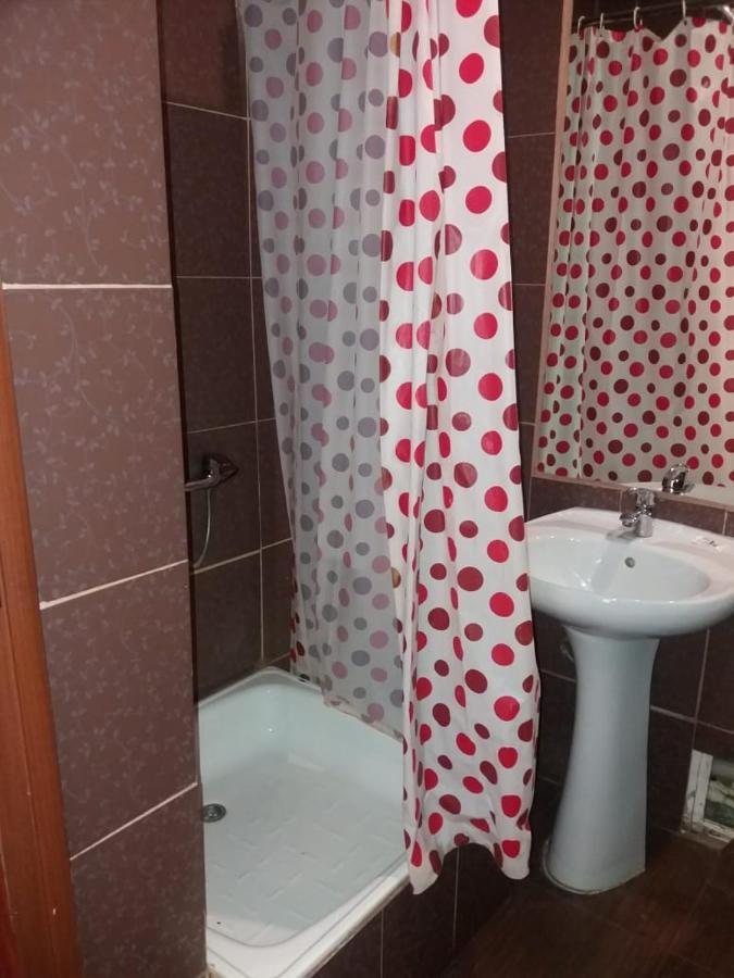 Nuri Hotel Стадион 卡拉甘达 外观 照片