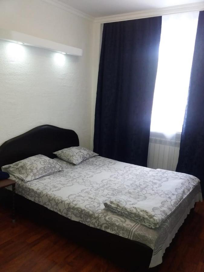 Nuri Hotel Стадион 卡拉甘达 外观 照片