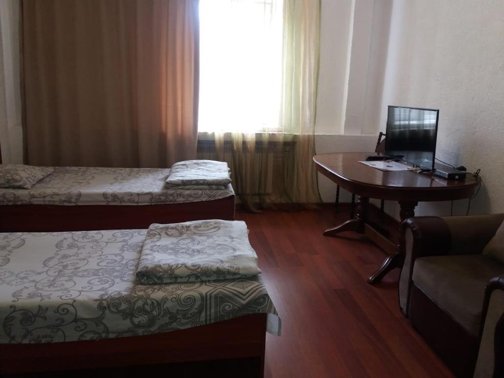 Nuri Hotel Стадион 卡拉甘达 外观 照片