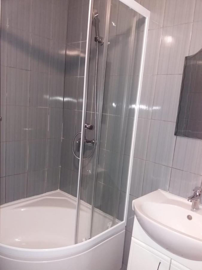 Nuri Hotel Стадион 卡拉甘达 外观 照片
